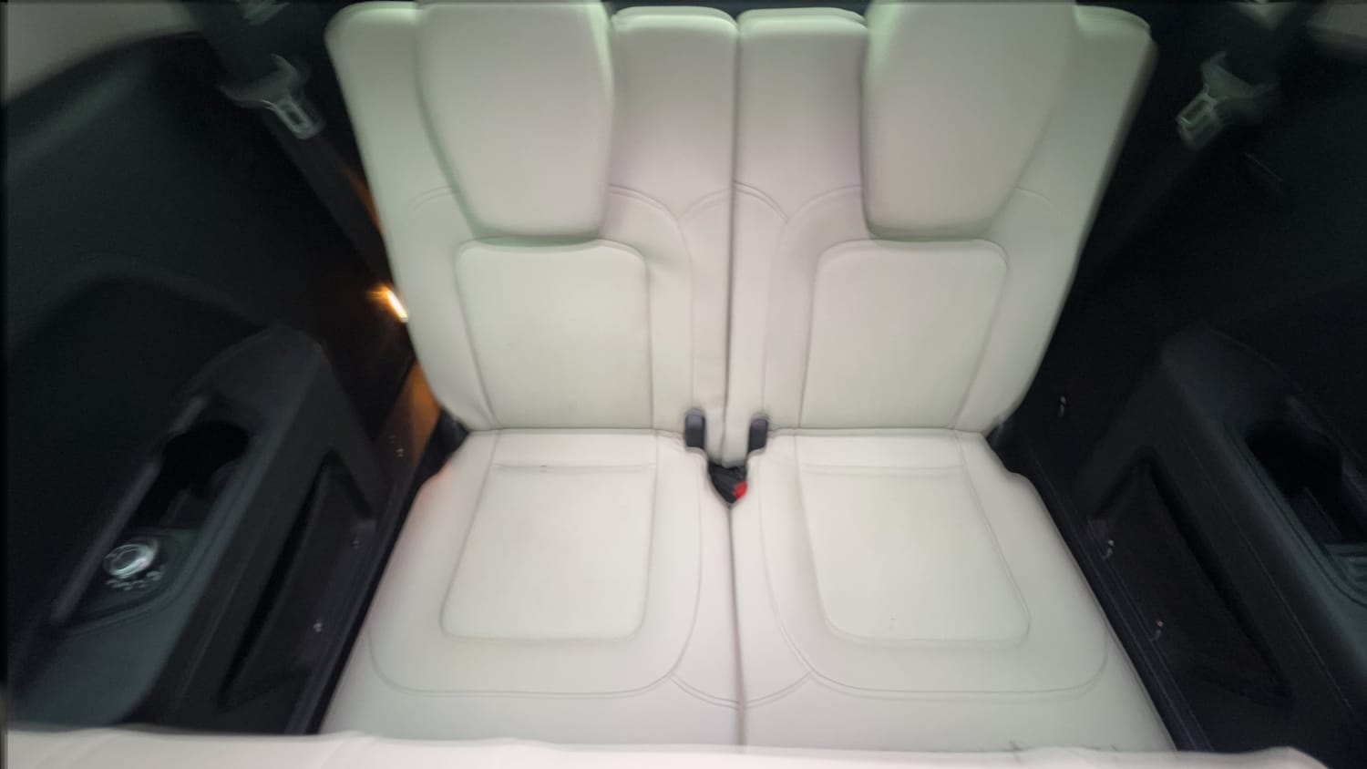 2021 Tata Safari XZA Plus-24