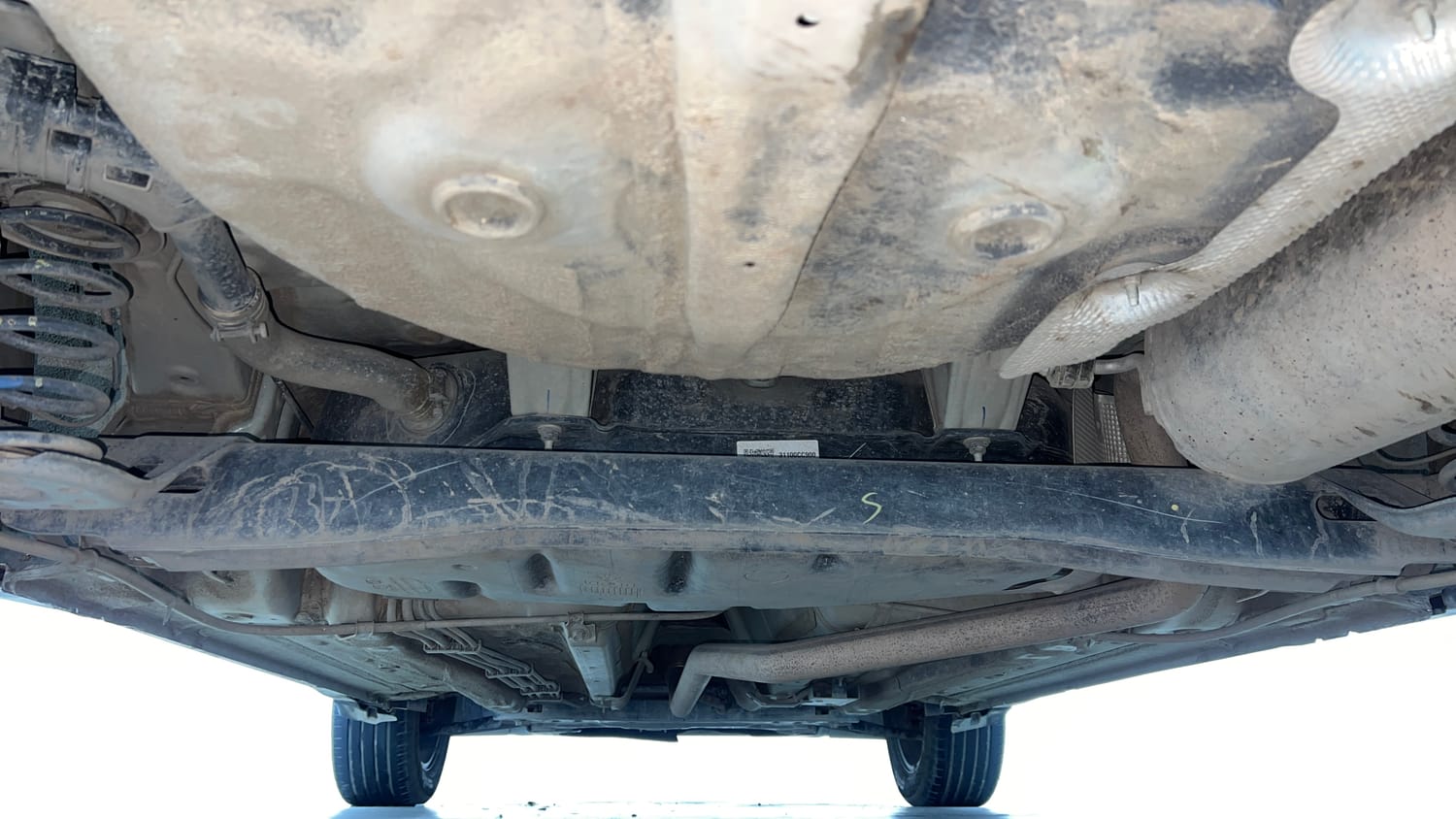 Used 2022 Kia Sonet GTX Plus 1.5 AT Diesel Automatic extra REAR UNDERBODY VIEW (TAKEN FROM REAR)
