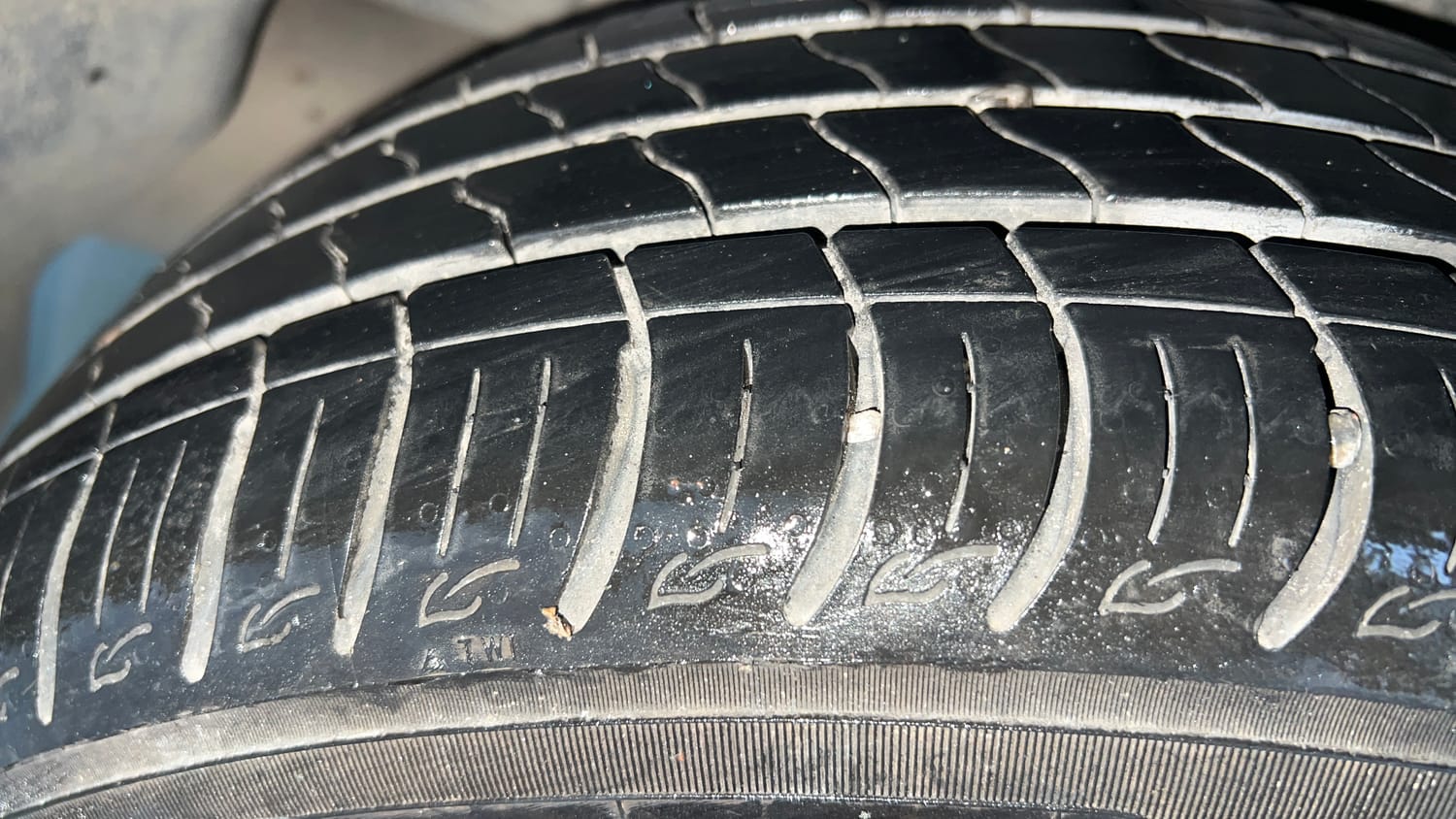 Used 2021 Maruti Suzuki Ciaz Alpha 1.5 AT Petrol Automatic tyres RIGHT REAR TYRE TREAD VIEW