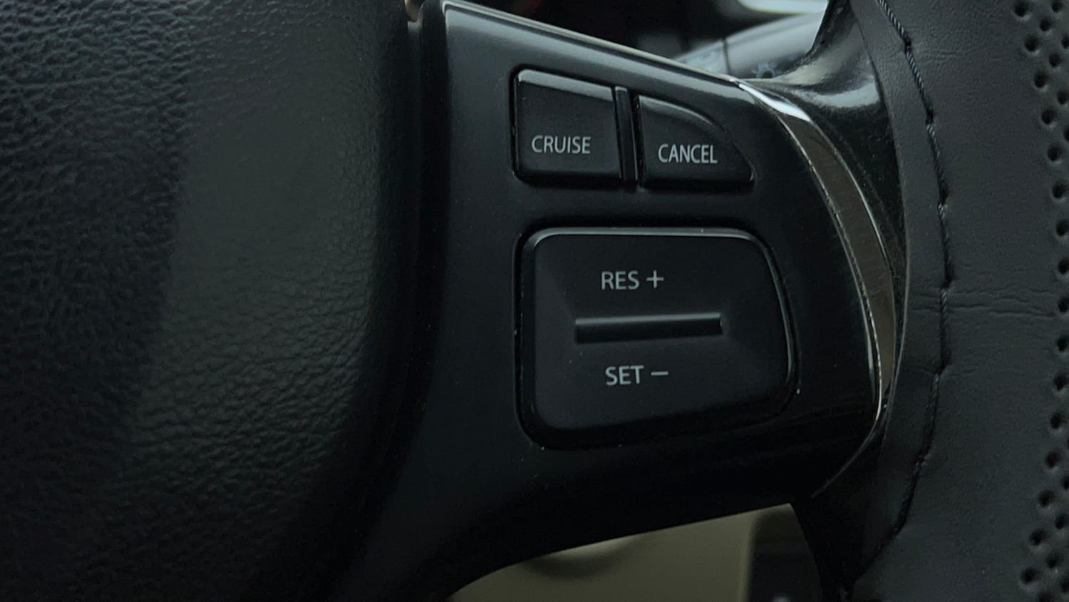 Used 2021 Maruti Suzuki Ciaz Alpha 1.5 AT Petrol Automatic top_features Cruise control