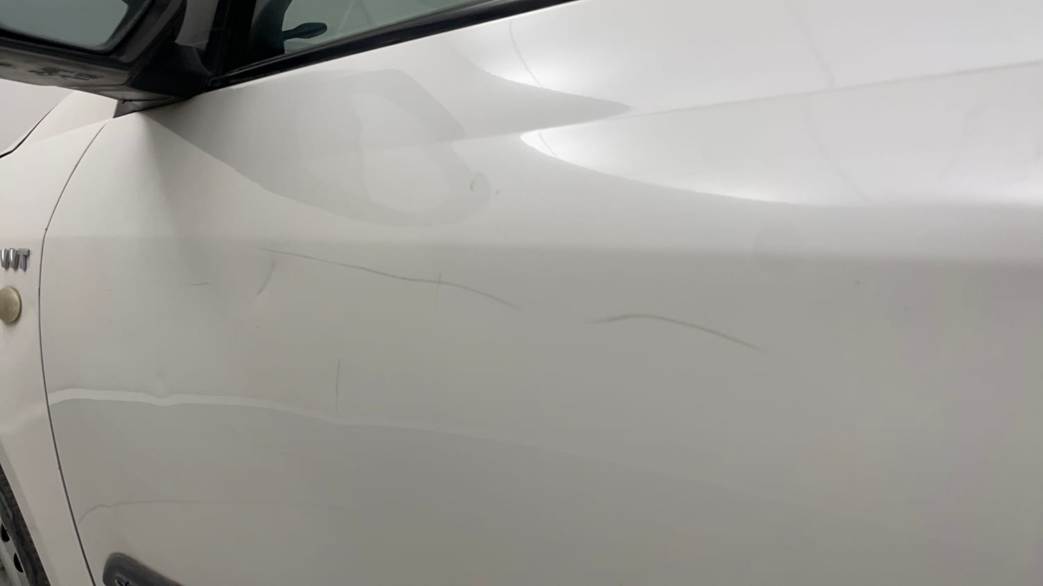 Used 2017 Maruti Suzuki Swift Lxi (O) Petrol Manual dents MINOR DENT