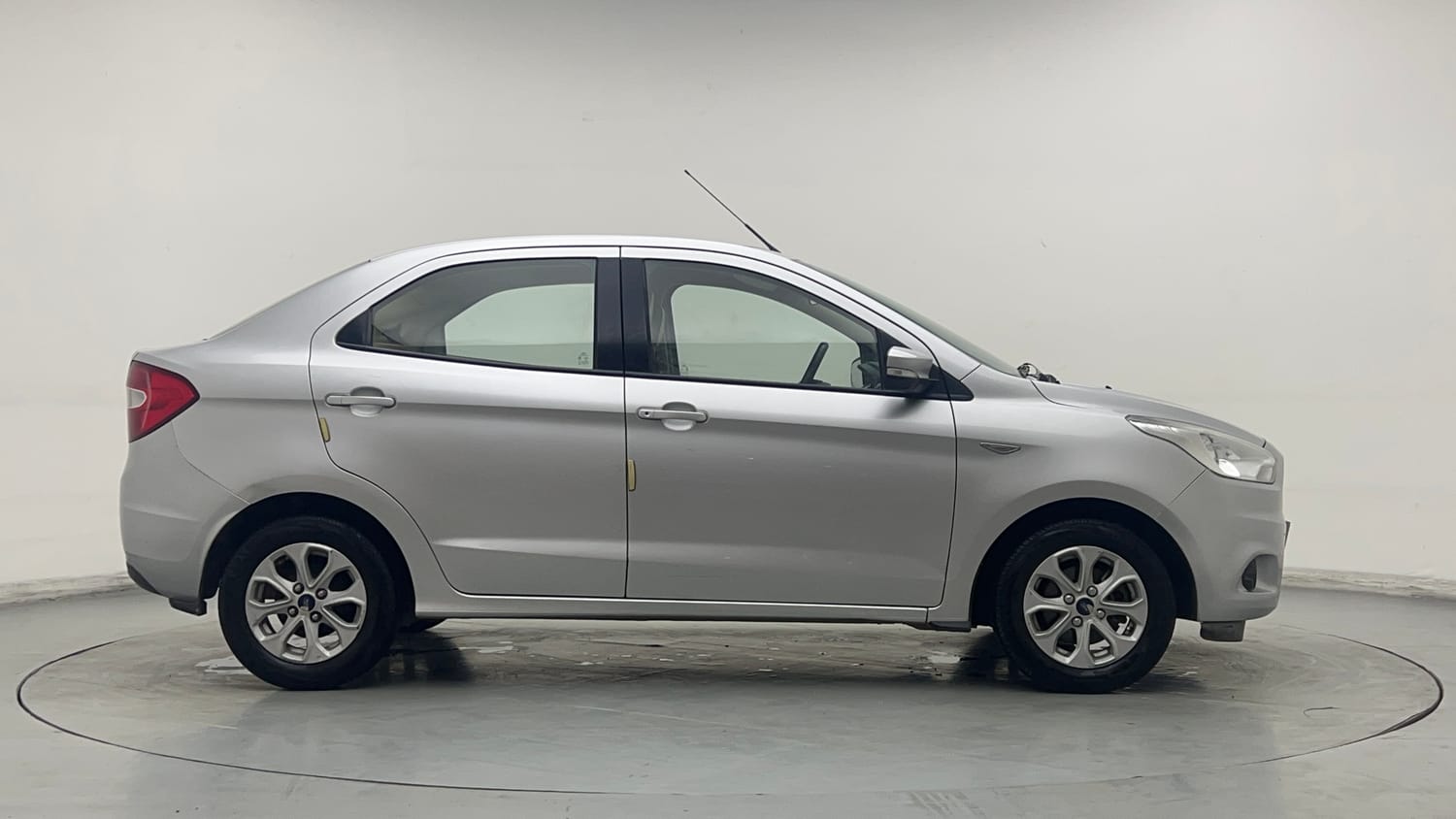 2015 Ford Figo Aspire Titanium 1.2 Ti-VCT-5