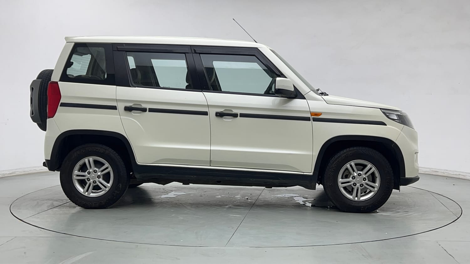 2023 Mahindra Bolero Neo N10-5