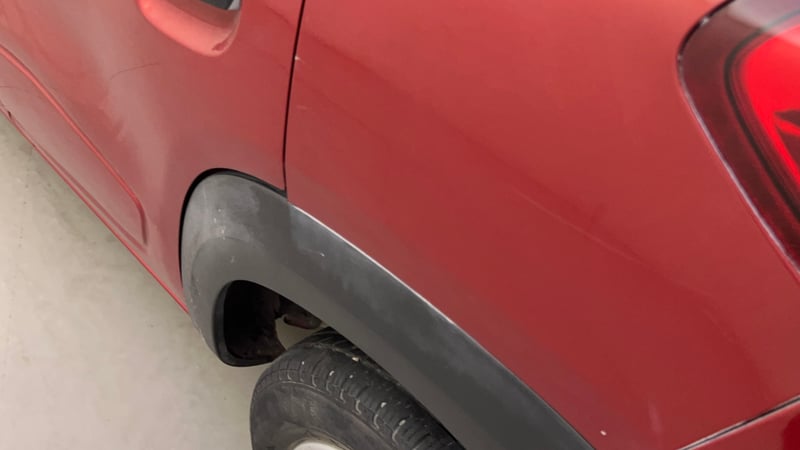Used 2019 Renault Kwid 1.0 RXT Opt Petrol Manual dents MINOR SCRATCH