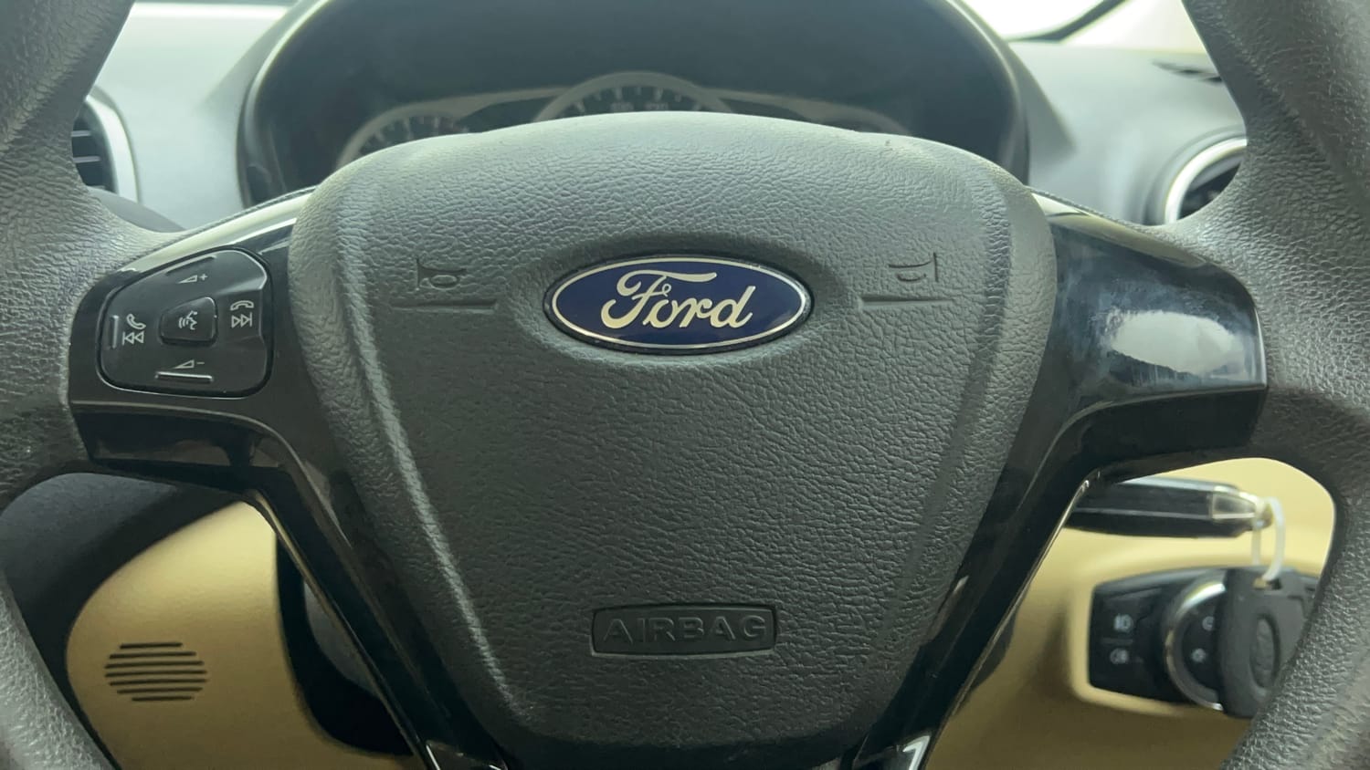 2015 Ford Figo Aspire Titanium 1.2 Ti-VCT-43