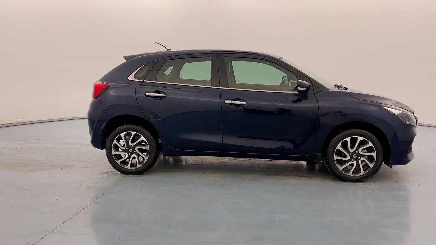 Used 2024 Maruti Suzuki Baleno Alpha MT Petrol Manual exterior RIGHT SIDE VIEW