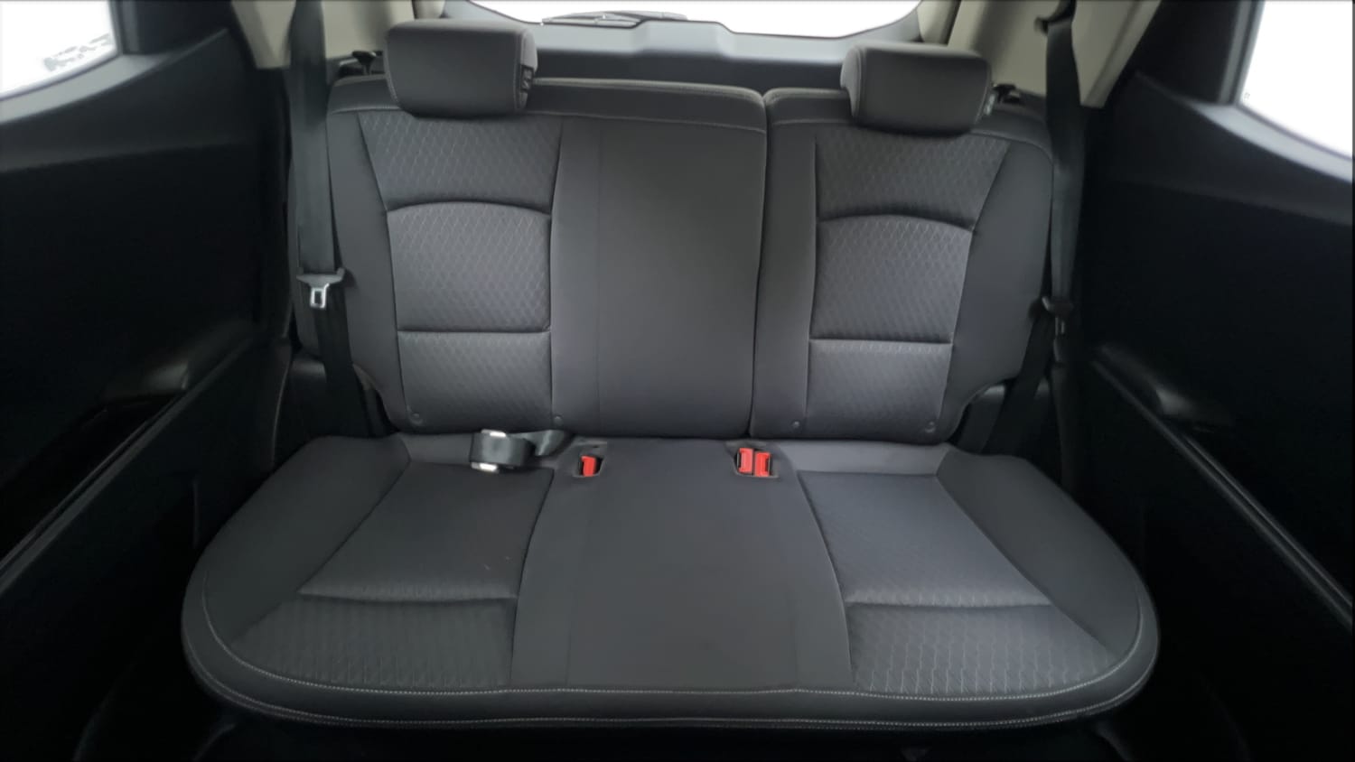 2023 Mahindra XUV 300 W8 1.2 Petrol-23