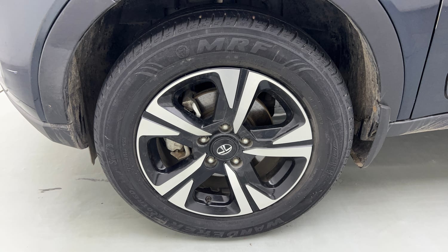 Used 2022 Tata Nexon EV Prime XZ Plus LUX Electric Automatic tyres LEFT FRONT TYRE RIM VIEW