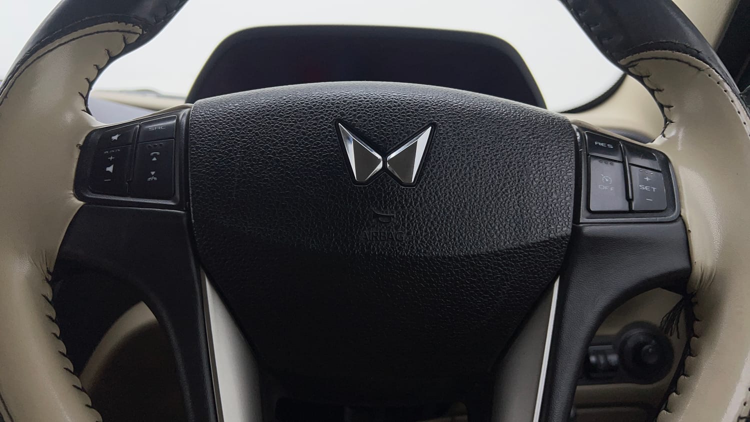 2023 Mahindra Bolero Neo N10-43