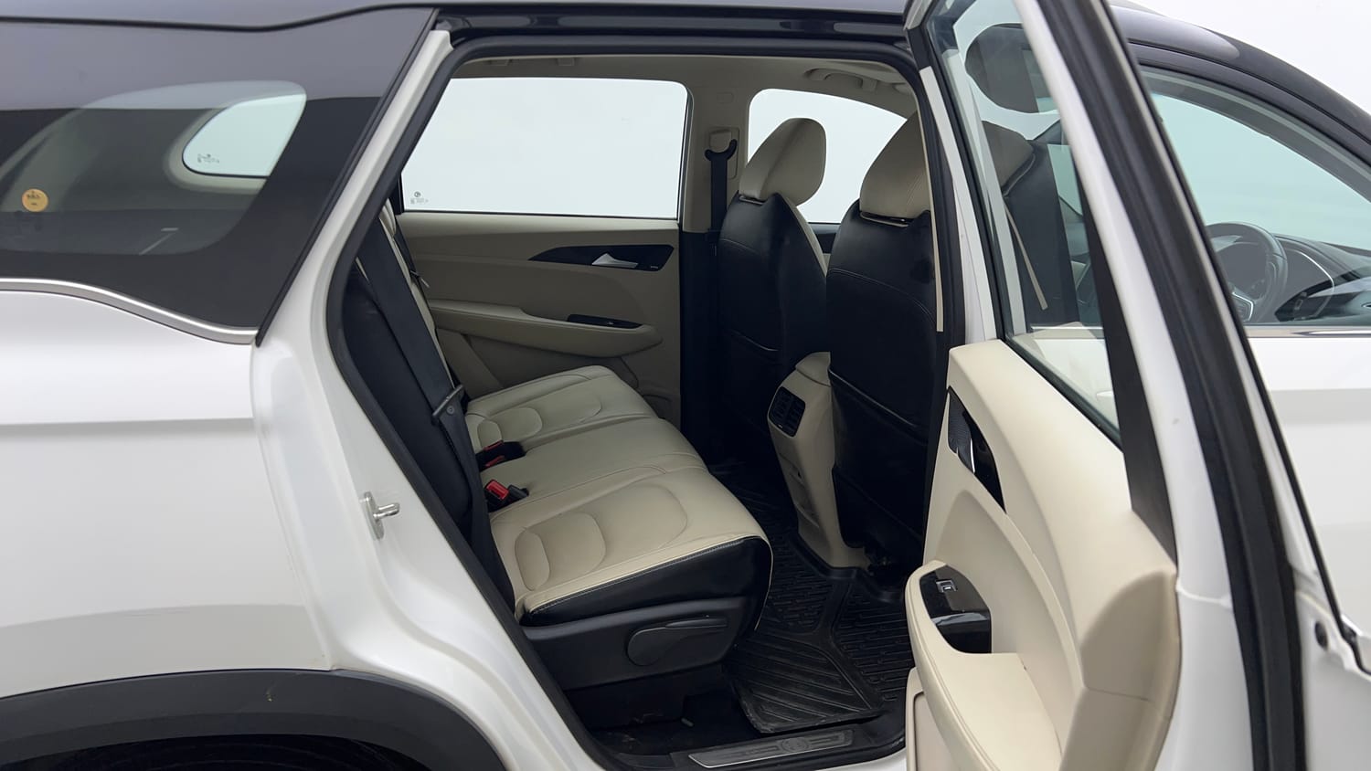 Used 2021 MG Motors Hector Sharp 1.5 DCT Petrol Petrol Automatic interior RIGHT SIDE REAR DOOR CABIN VIEW