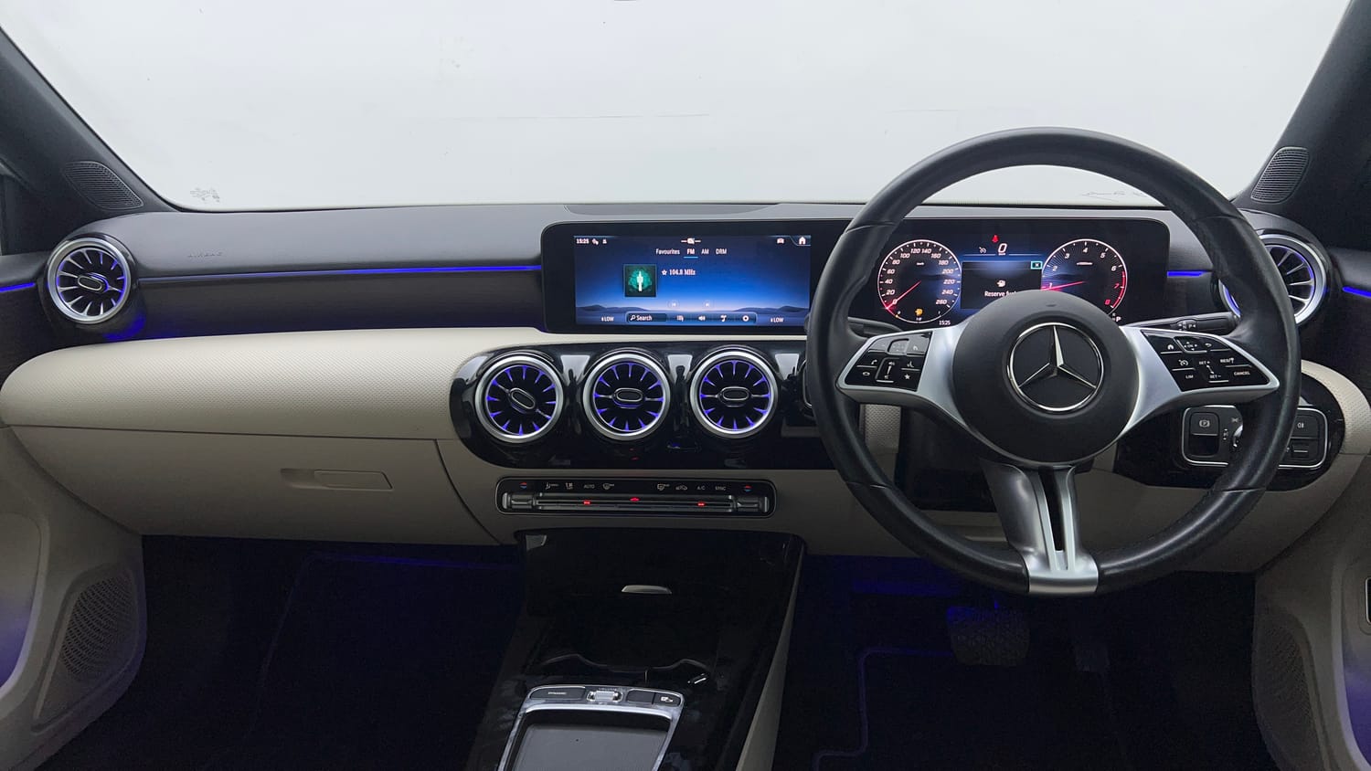 2024 Mercedes-Benz A-Class Limousine 200-12