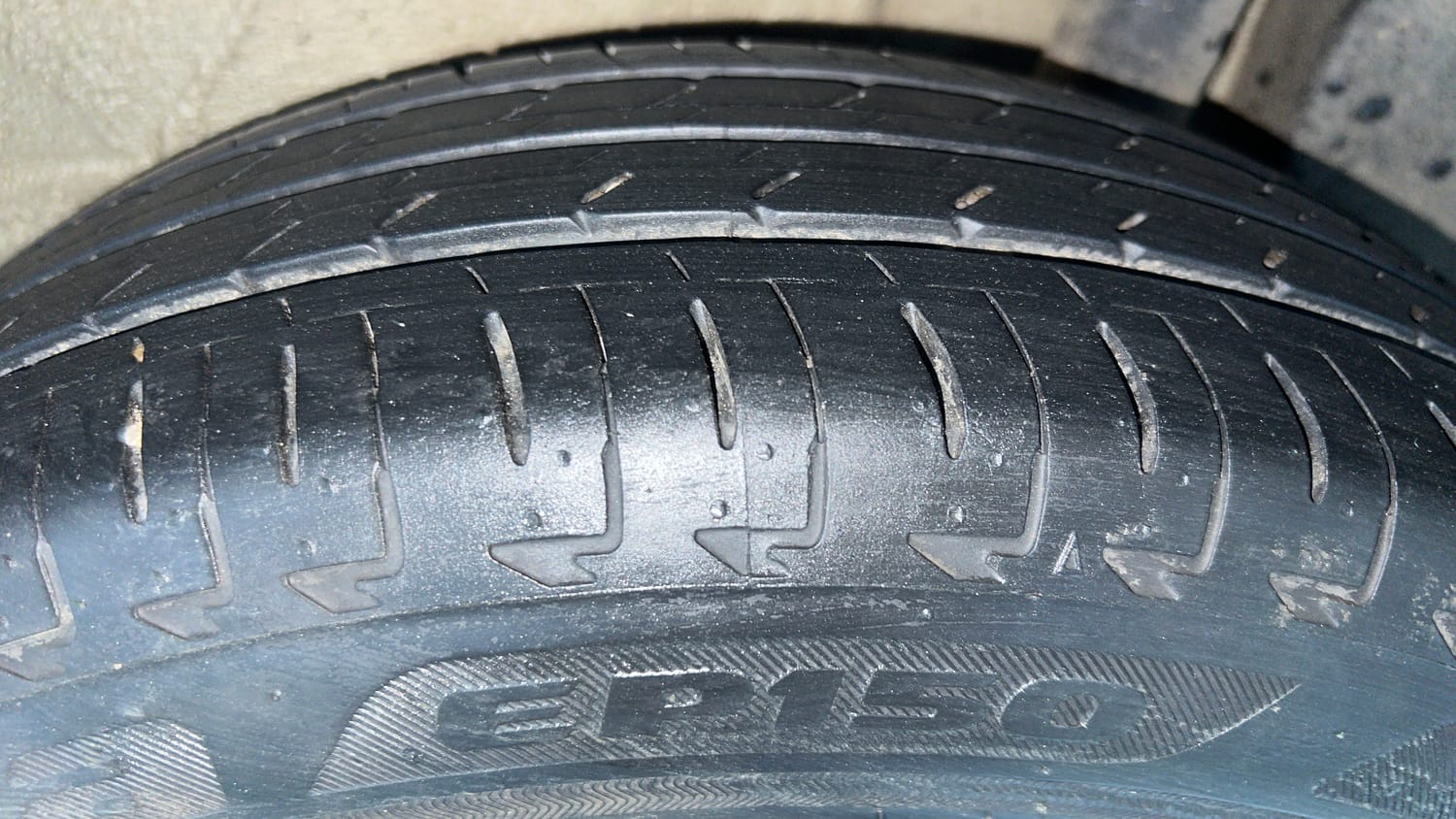 Used 2020 Maruti Suzuki Ignis Zeta 1.2 MT Petrol Manual tyres LEFT REAR TYRE TREAD VIEW