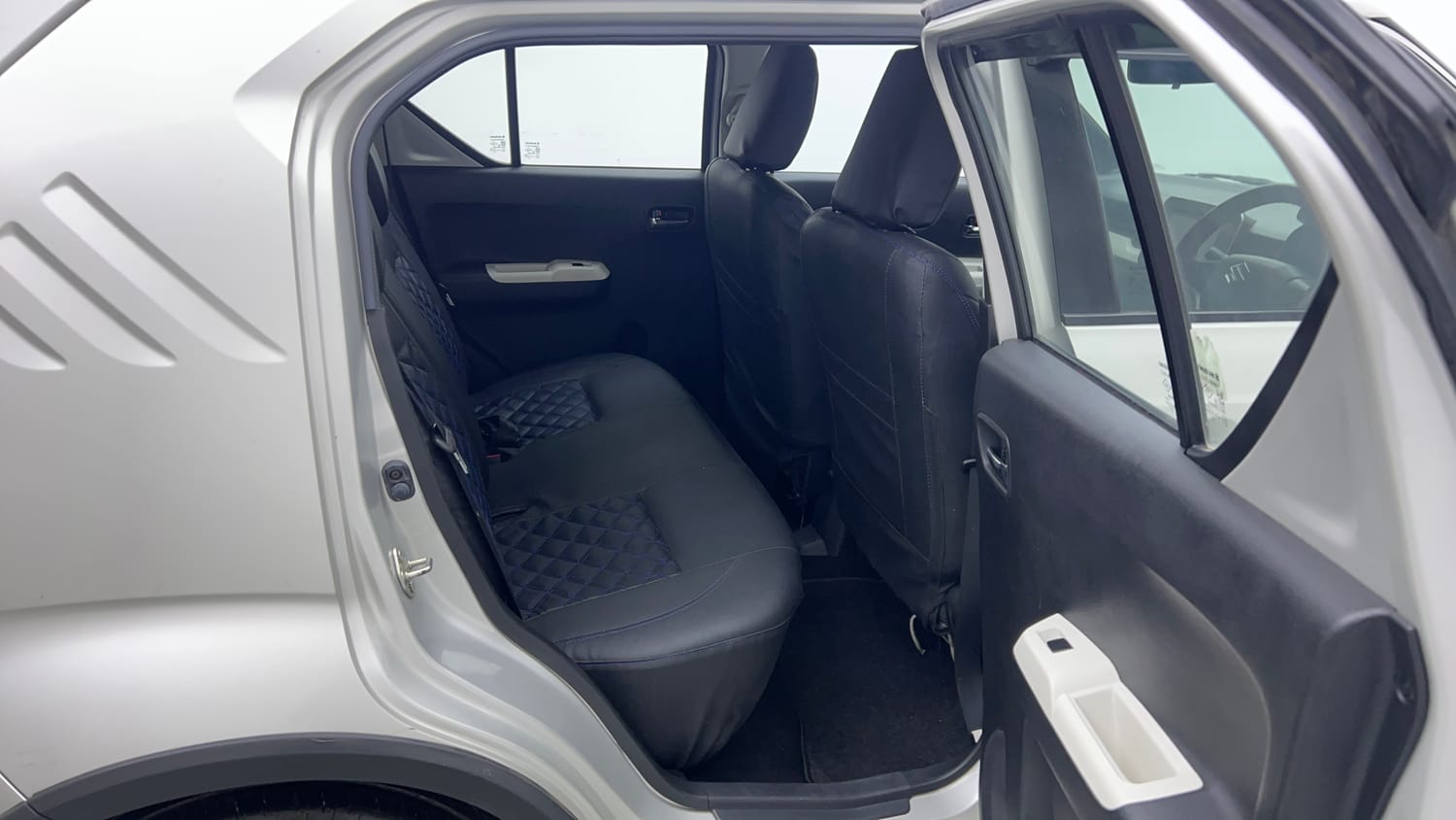 Used 2020 Maruti Suzuki Ignis Zeta 1.2 MT Petrol Manual interior RIGHT SIDE REAR DOOR CABIN VIEW