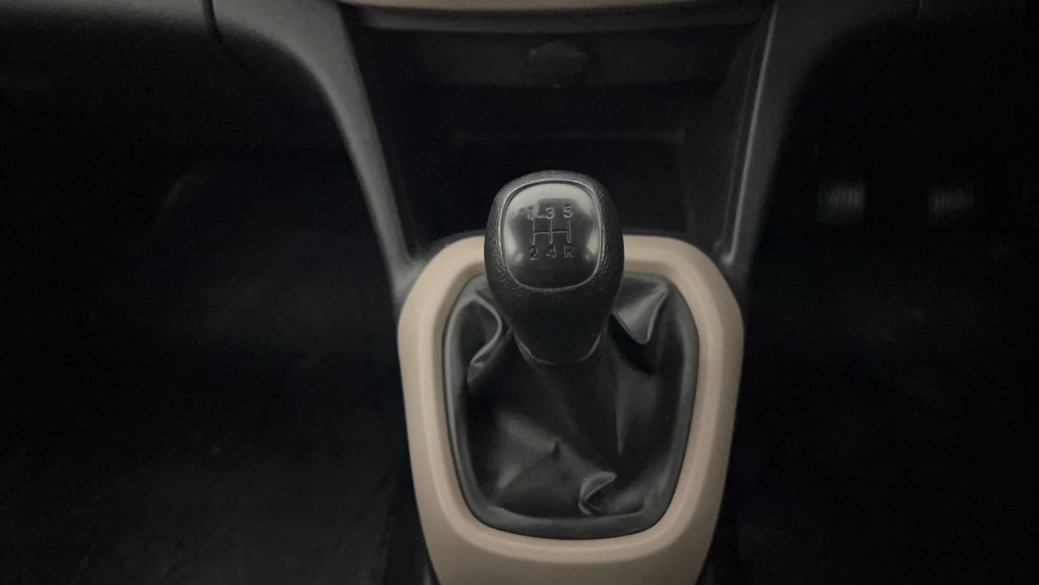 Used 2014 Hyundai Grand i10 Magna 1.2 Kappa VTVT Petrol Manual interior GEAR  KNOB VIEW