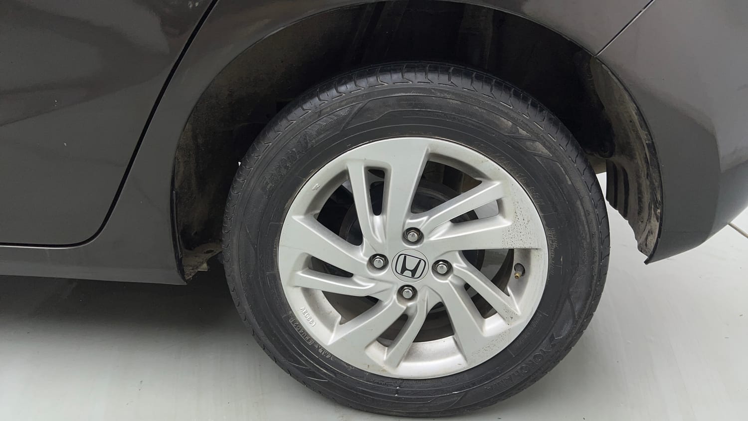 2016 Honda Jazz V AT Petrol-35