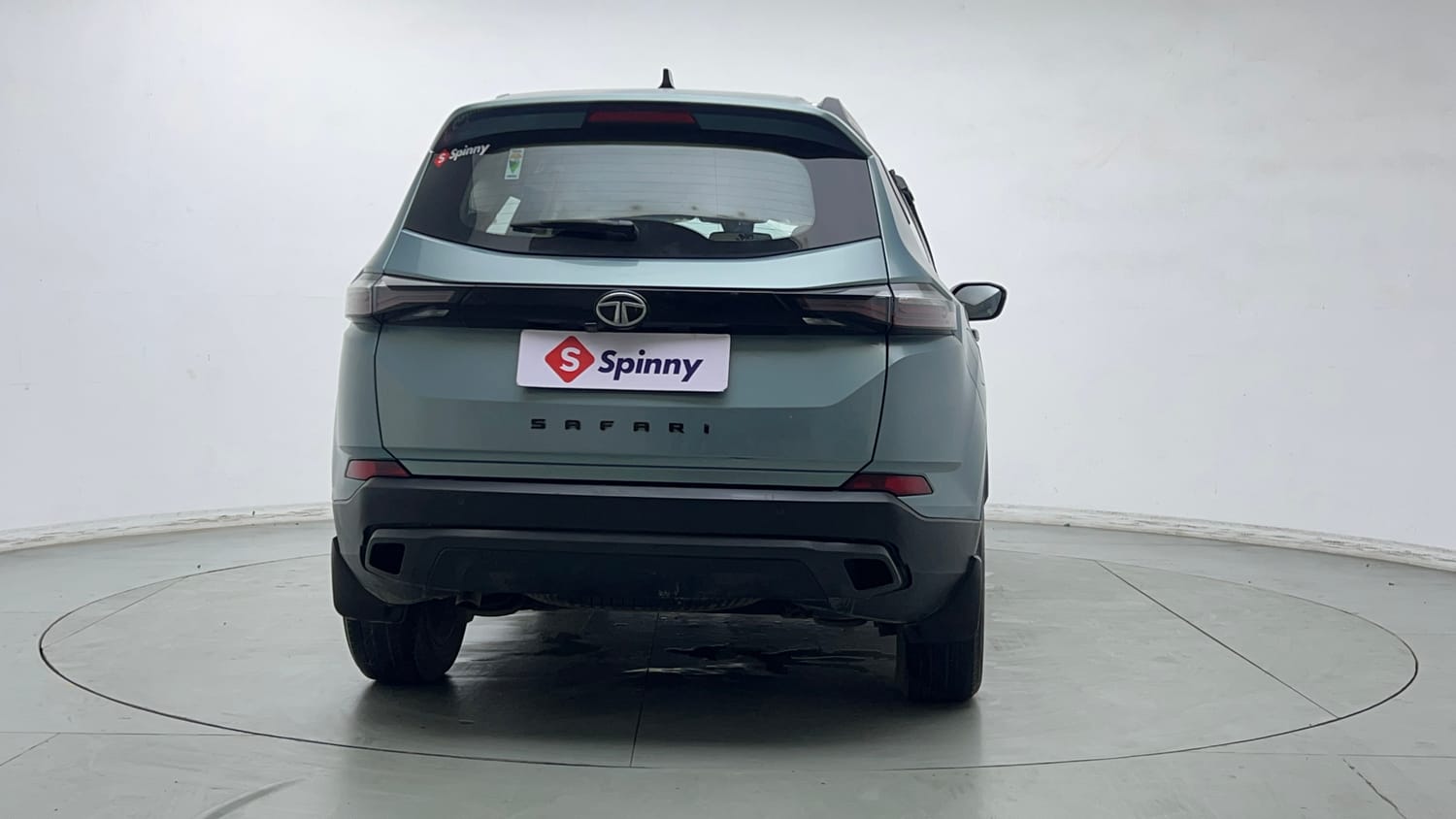 Used 2022 Tata Safari XZA Plus Diesel Automatic exterior BACK VIEW