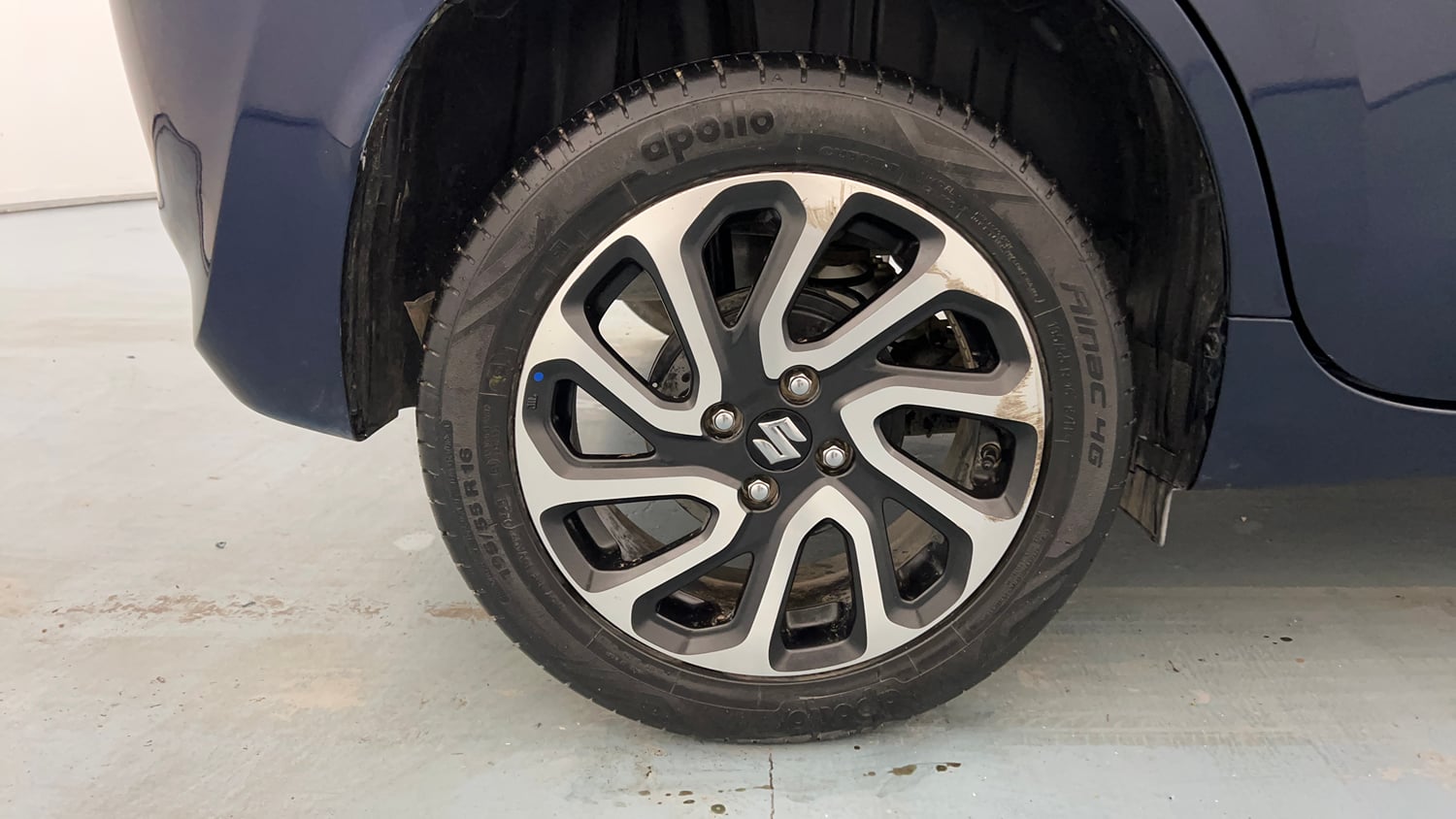 Used 2024 Maruti Suzuki Baleno Alpha MT Petrol Manual tyres RIGHT REAR TYRE RIM VIEW