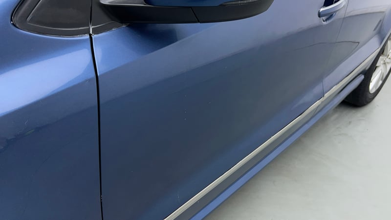 Used 2016 Volkswagen Ameo Highline Petrol+cng(outside fitted) Petrol+cng Manual dents MINOR DENT
