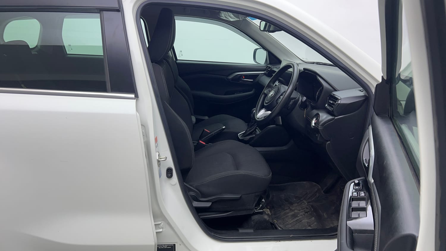 2024 Toyota Urban Cruiser Hyryder G AT NeoDrive-17