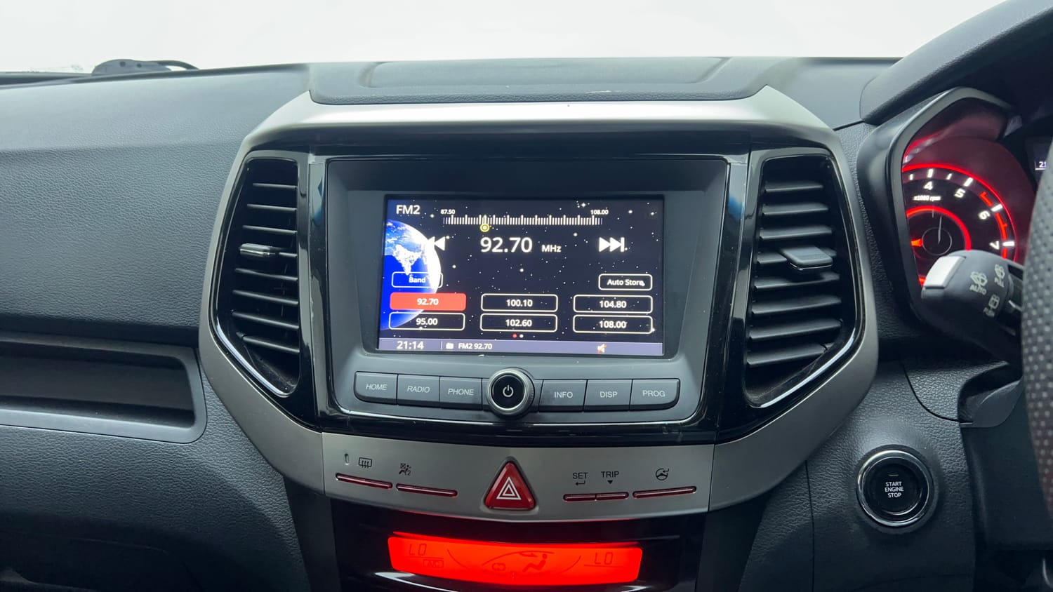 2023 Mahindra XUV 300 W8 1.2 Petrol-44