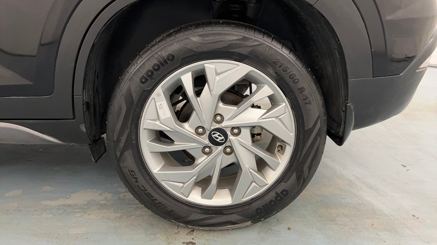 Used 2023 Hyundai Creta SX 1.5 Petrol Petrol Manual tyres LEFT REAR TYRE RIM VIEW