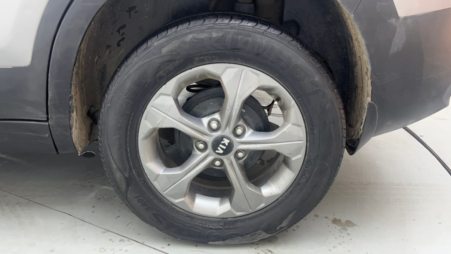 Used 2020 Kia Seltos HTK Plus 1.5 Petrol Manual tyres LEFT REAR TYRE RIM VIEW