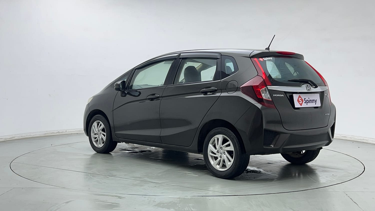 2016 Honda Jazz V AT Petrol-2