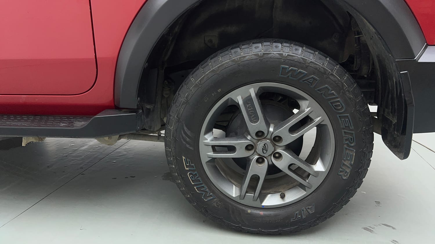 Used 2022 mahindra Thar LX Hard Top Petrol MT 4WD Petrol Manual tyres LEFT REAR TYRE RIM VIEW
