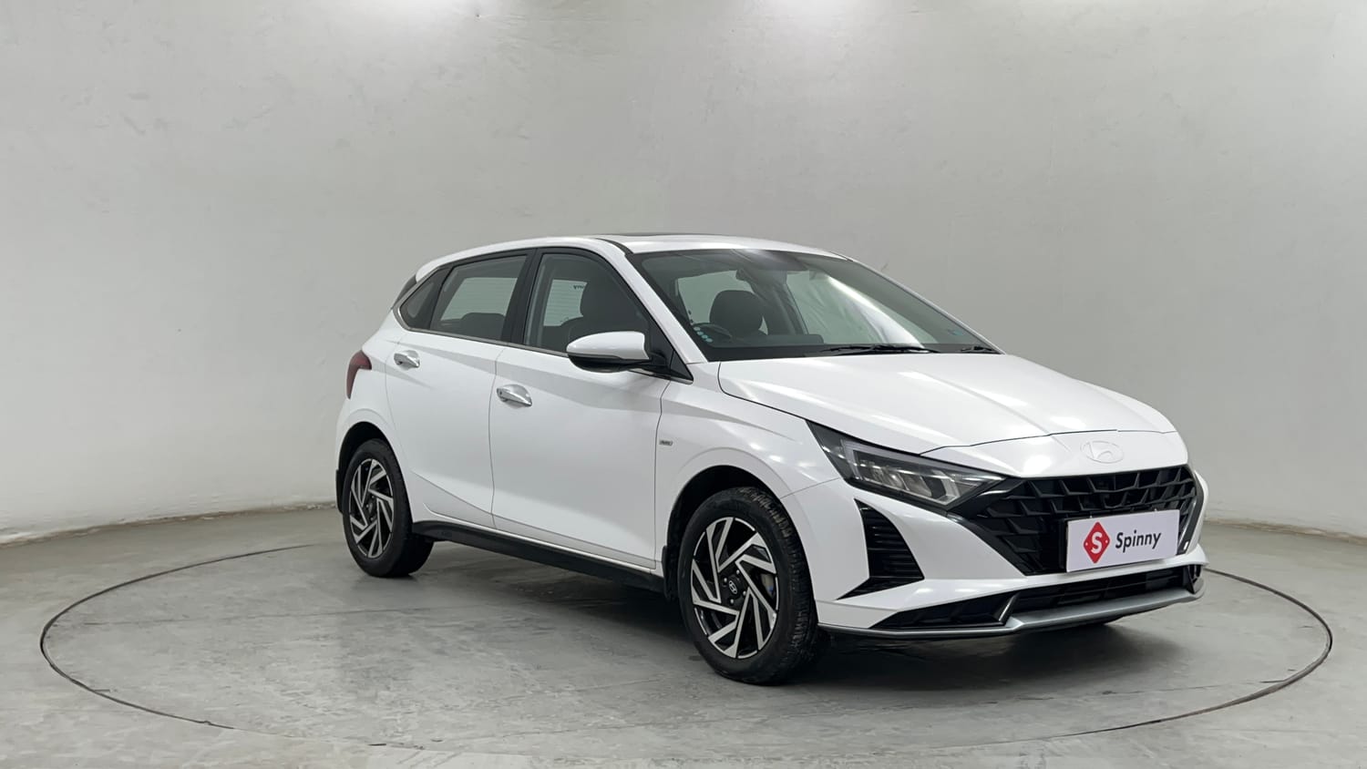 Used 2025 Hyundai New i20 Asta (O) 1.2 IVT Petrol Automatic exterior RIGHT FRONT CORNER VIEW
