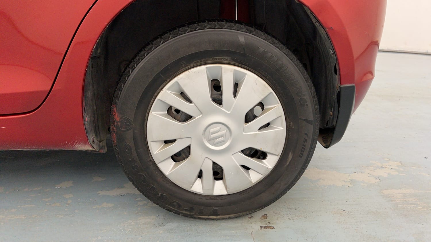 Used 2012 Maruti Suzuki Swift VXi Petrol Manual tyres LEFT REAR TYRE RIM VIEW