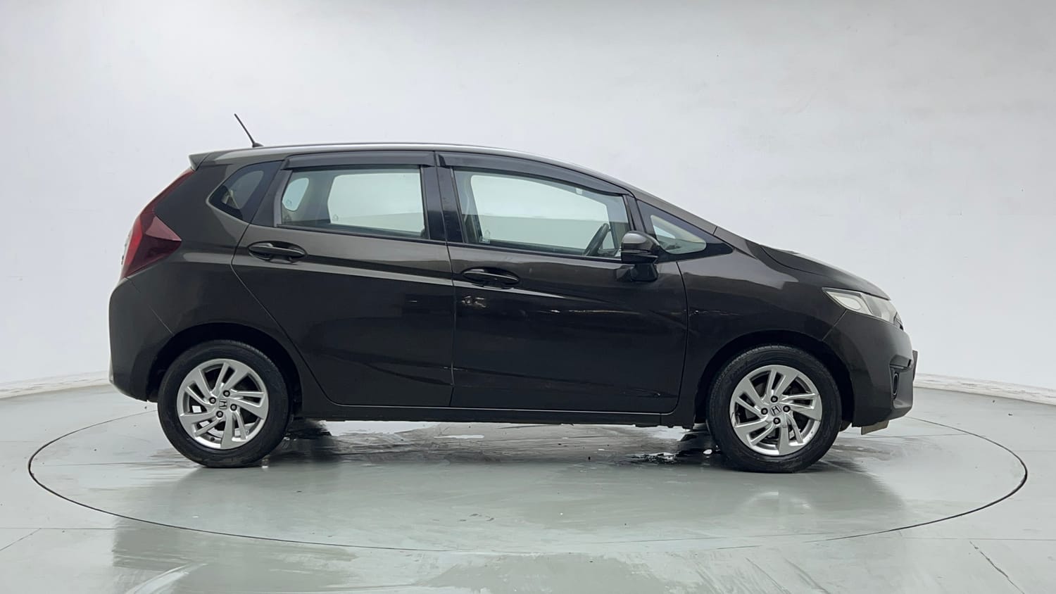 2016 Honda Jazz V AT Petrol-5