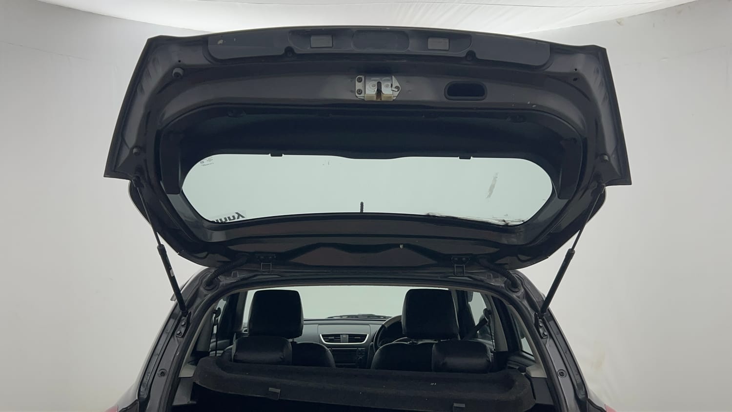 Used 2015 Maruti Suzuki Swift VXi Petrol Manual interior DICKY DOOR OPEN VIEW