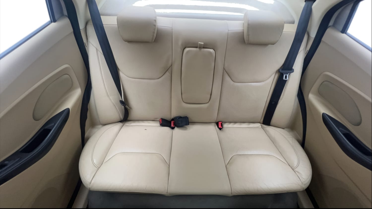 2015 Ford Figo Aspire Titanium 1.2 Ti-VCT-23