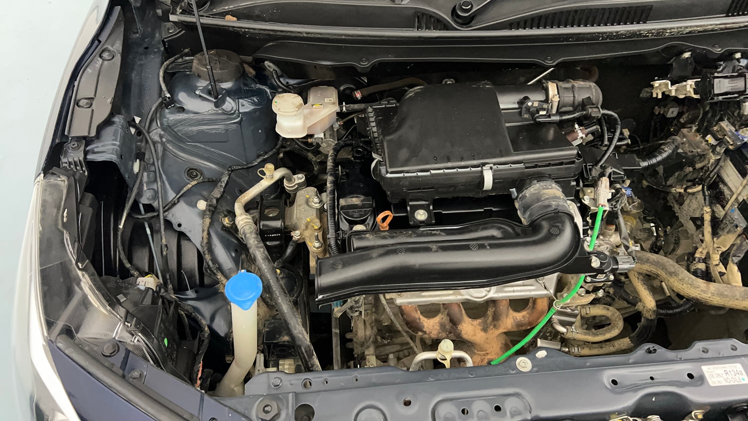 Used 2024 Maruti Suzuki Baleno Alpha MT Petrol Manual engine ENGINE RIGHT SIDE VIEW