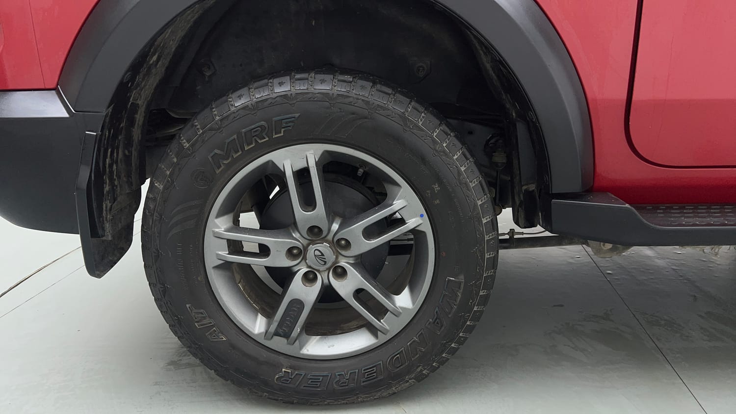 Used 2022 mahindra Thar LX Hard Top Petrol MT 4WD Petrol Manual tyres RIGHT REAR TYRE RIM VIEW