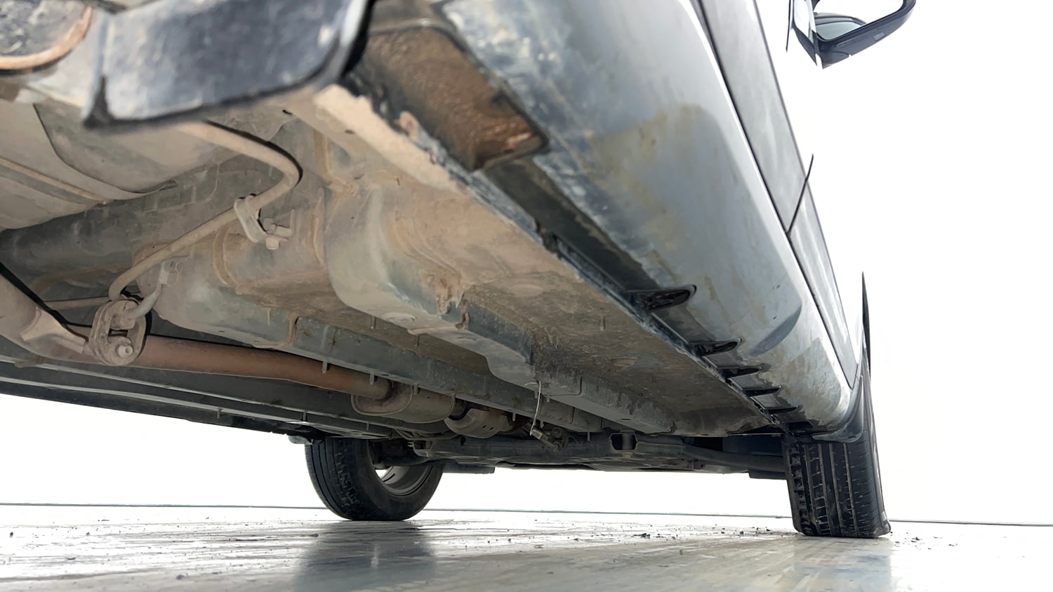 Used 2023 Hyundai Creta SX 1.5 Petrol Petrol Manual extra REAR RIGHT UNDERBODY VIEW