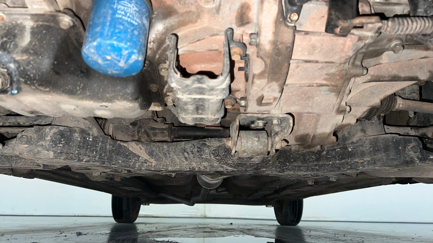 Used 2014 Hyundai Grand i10 Magna 1.2 Kappa VTVT Petrol Manual extra FRONT LEFT UNDERBODY VIEW