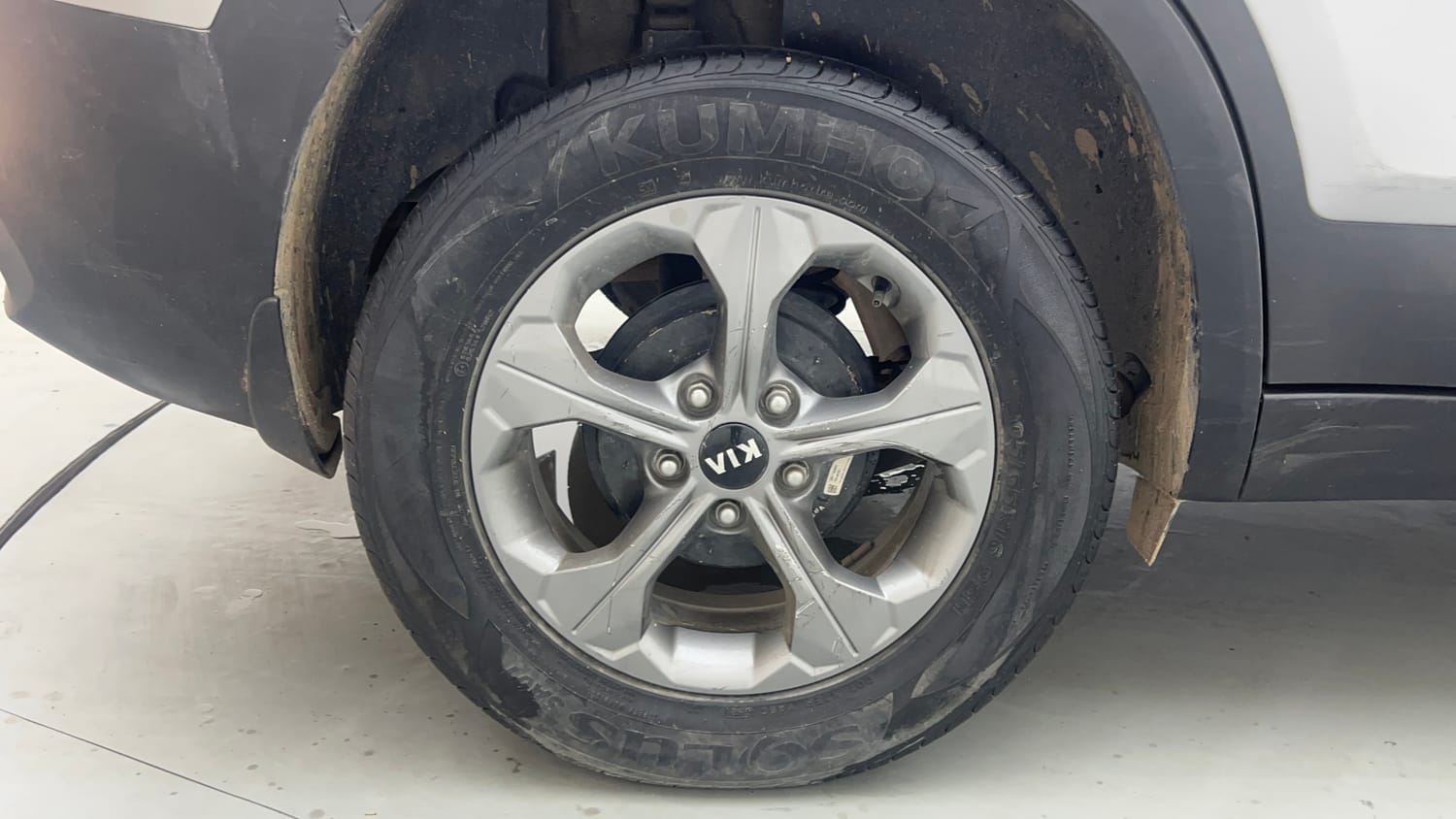Used 2020 Kia Seltos HTK Plus 1.5 Petrol Manual tyres RIGHT REAR TYRE RIM VIEW