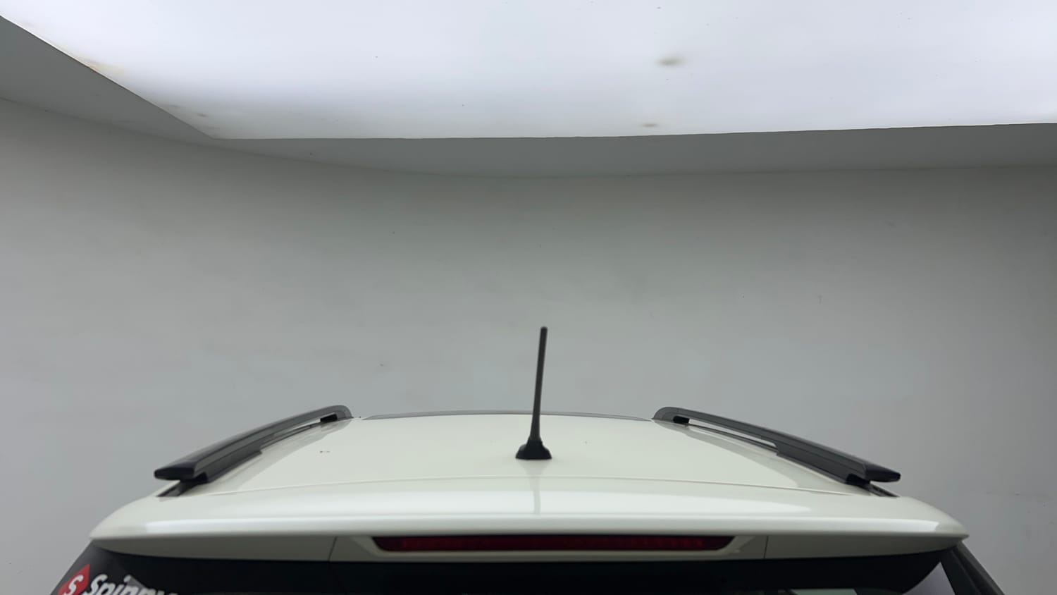 2023 Mahindra XUV 300 W8 1.2 Petrol-10