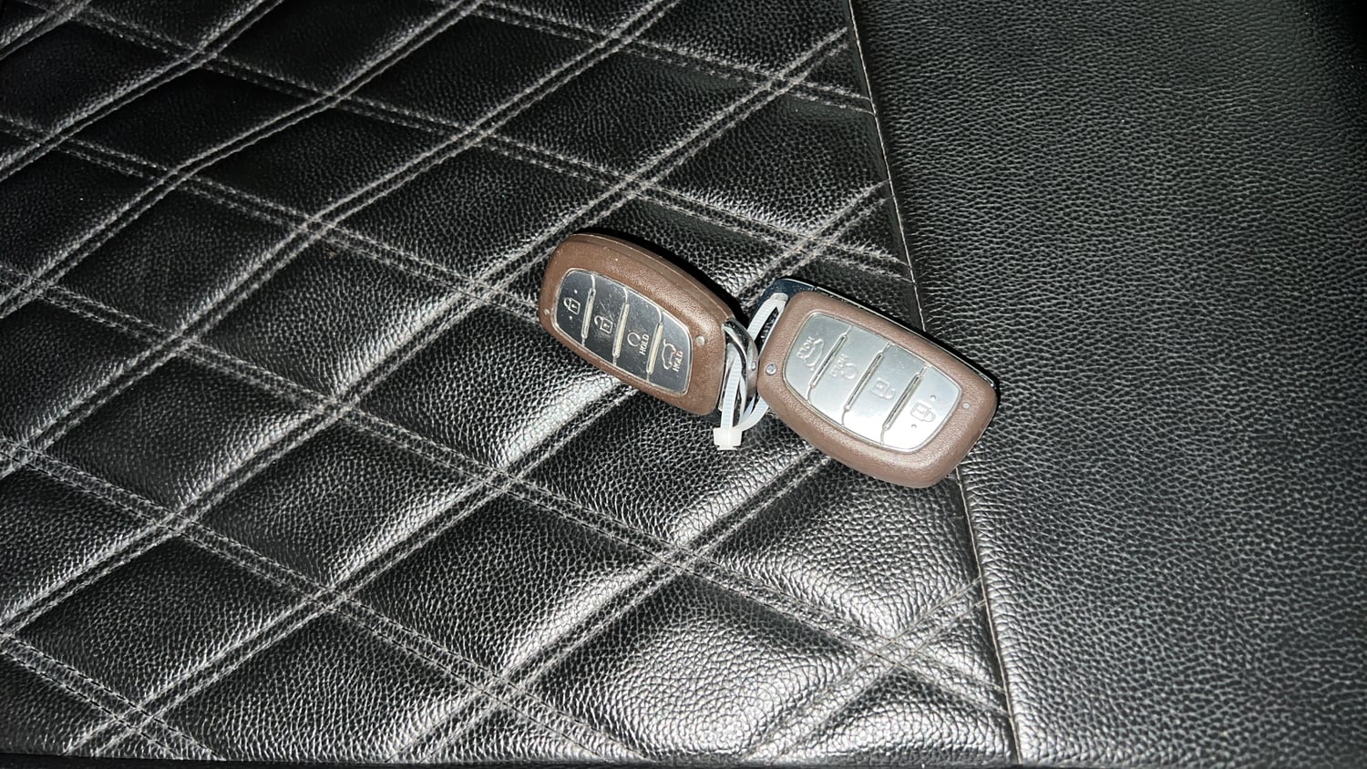 Used 2023 Hyundai Creta SX 1.5 Petrol Petrol Manual extra CAR KEY VIEW