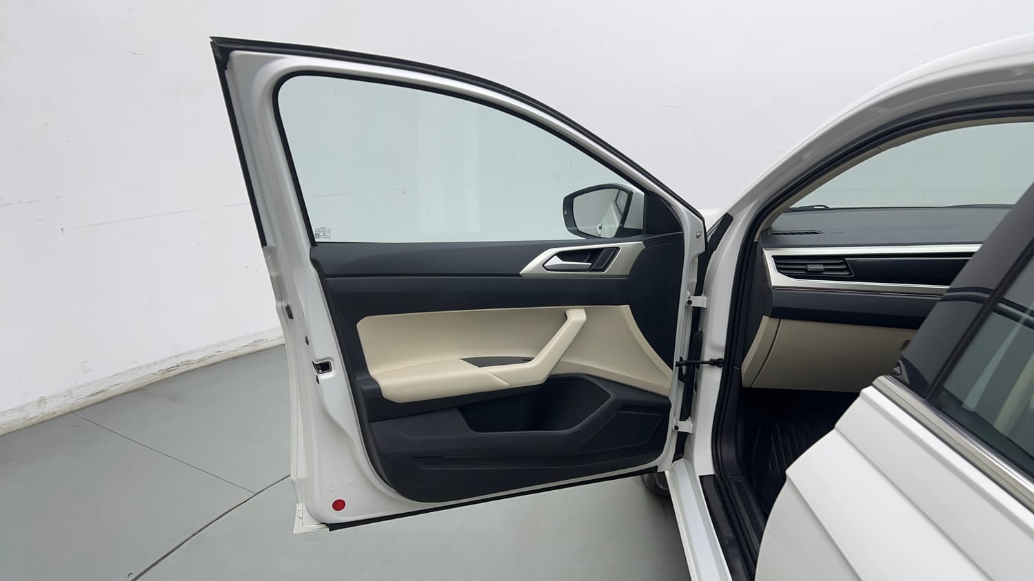 2023 Volkswagen Virtus Topline 1.0 TSI AT-21