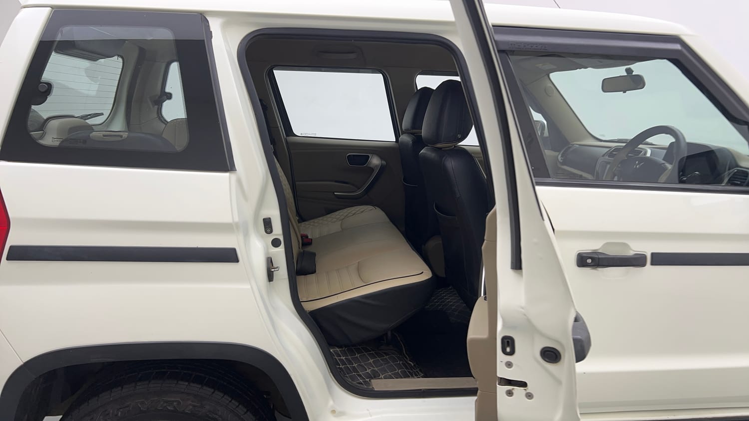 2023 Mahindra Bolero Neo N10-18