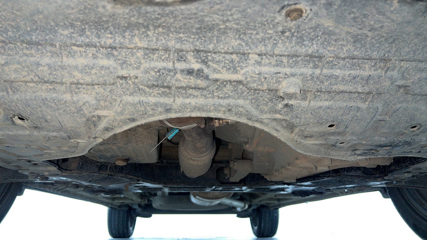 Used 2021 MG Motors Hector Sharp 1.5 DCT Petrol Petrol Automatic extra FRONT LEFT UNDERBODY VIEW