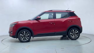 Used 2021 Mahindra XUV 300 W8 (O) 1.5 Diesel AMT Diesel Automatic exterior LEFT SIDE VIEW