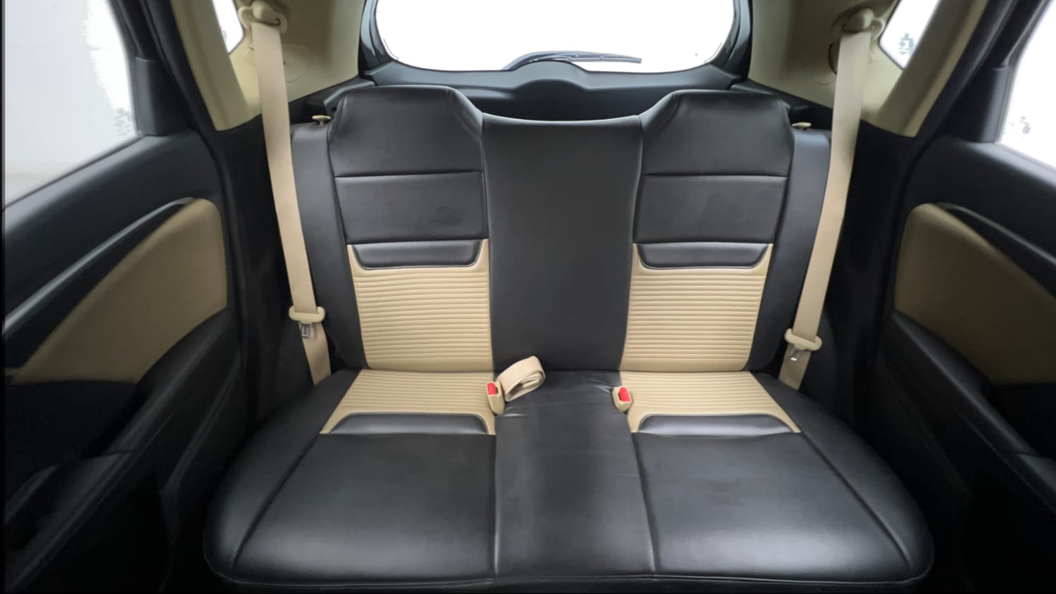 2016 Honda Jazz V AT Petrol-23