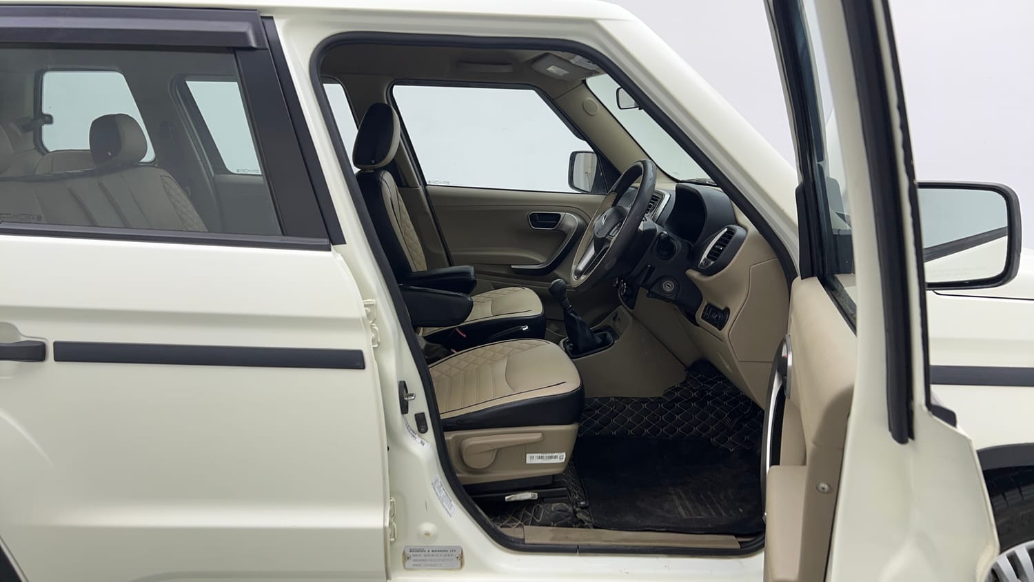 2023 Mahindra Bolero Neo N10-17