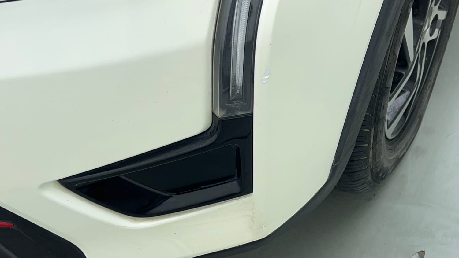 2023 Mahindra XUV 300 W8 1.2 Petrol-49