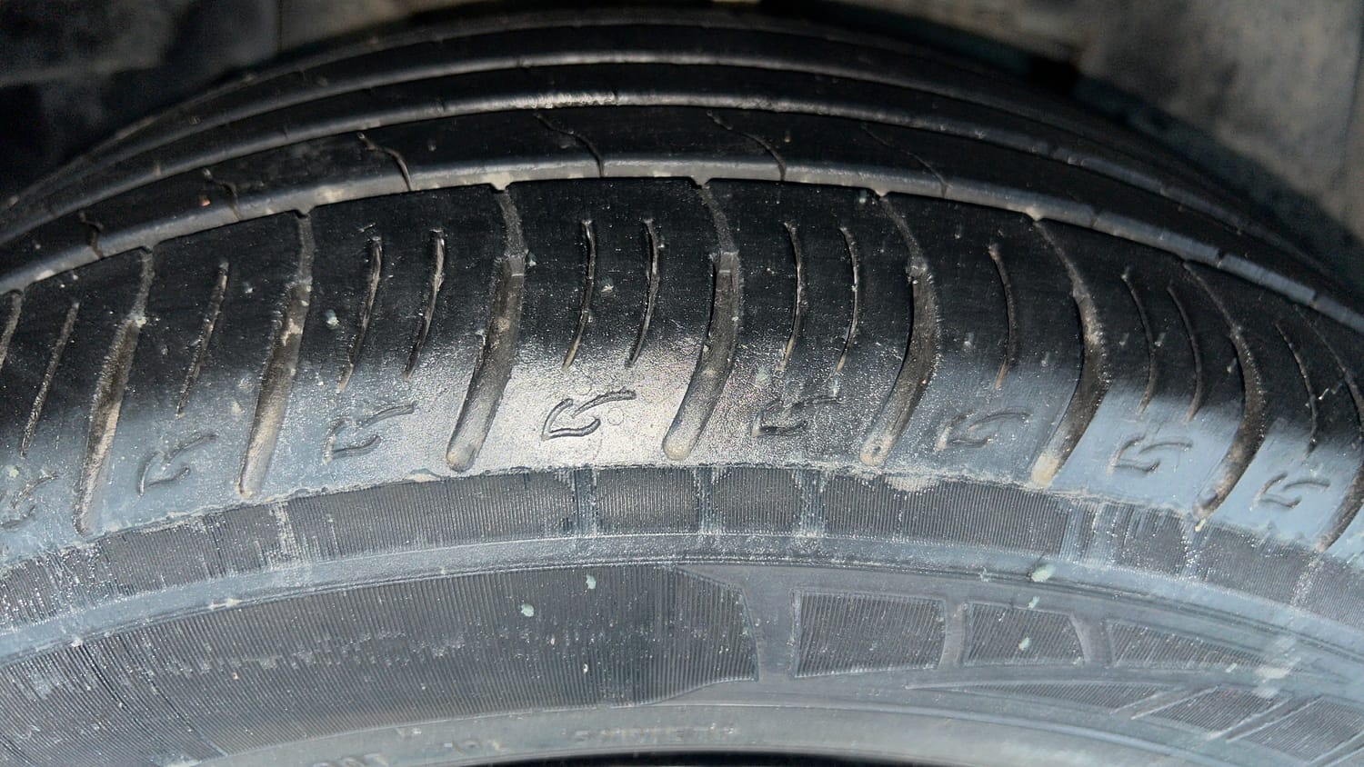 Used 2022 Tata Nexon EV Prime XZ Plus LUX Electric Automatic tyres RIGHT FRONT TYRE TREAD VIEW