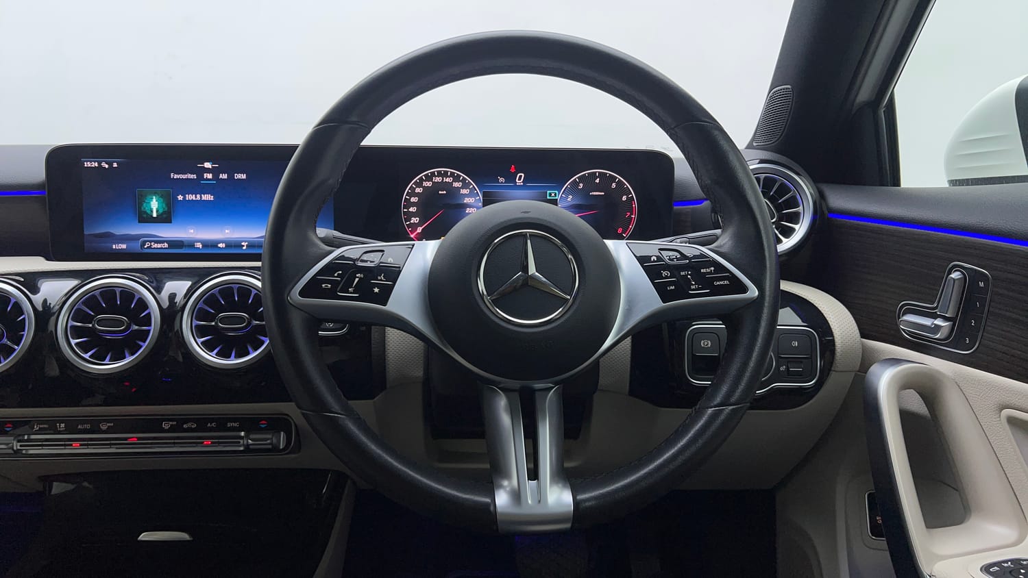 2024 Mercedes-Benz A-Class Limousine 200-14