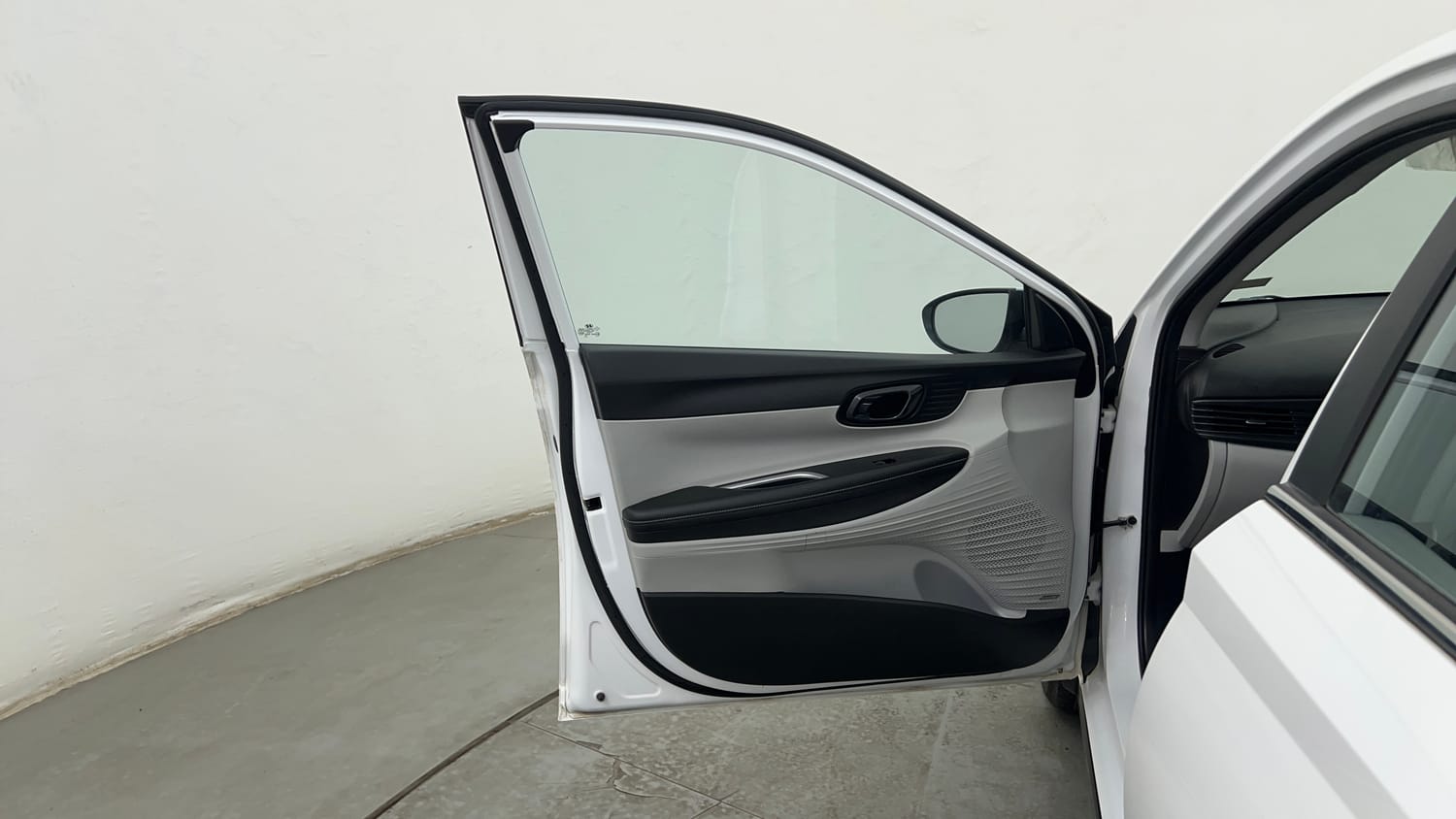 Used 2025 Hyundai New i20 Asta (O) 1.2 IVT Petrol Automatic interior LEFT FRONT DOOR OPEN VIEW